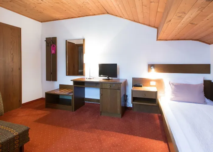 Sankt Urban 3* Meran